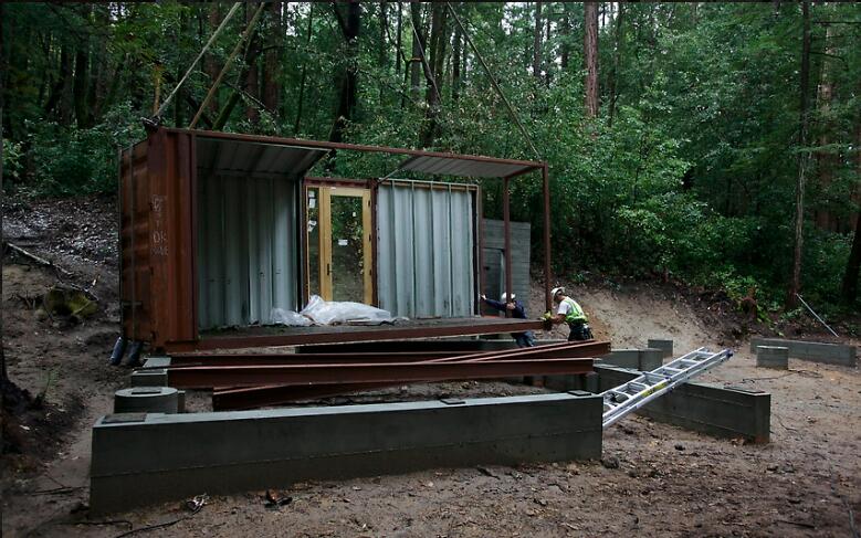 sea container homes in the mountains