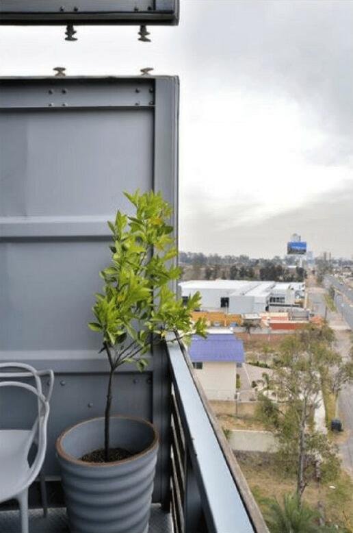 SHIPPING CONTAINER APARTMENTS